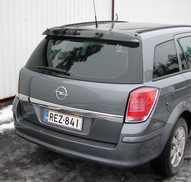 серый автомобиль